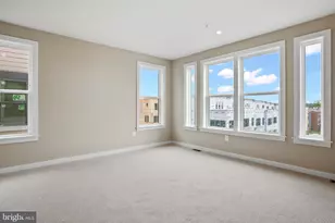6730 Penrose Ln, Hyattsville, MD 20782 - Photo 12