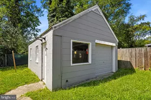 6713 Boxwood Dr, Morningside, MD 20746 - Photo 28