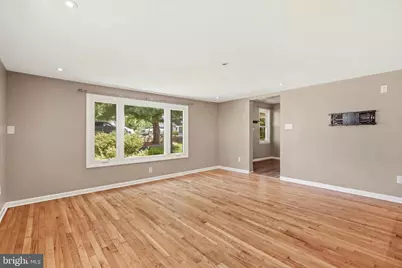 6713 Boxwood Drive, Morningside, MD 20746 - Photo 8