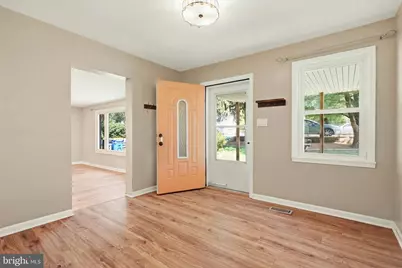 6713 Boxwood Drive, Morningside, MD 20746 - Photo 6