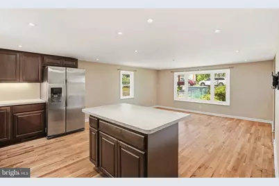 6713 Boxwood Drive, Morningside, MD 20746 - Photo 14