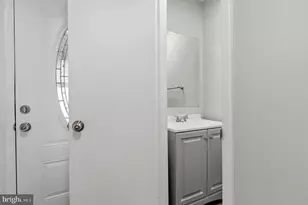 15743 Millbrook Ln, Laurel, MD 20707 - Photo 12