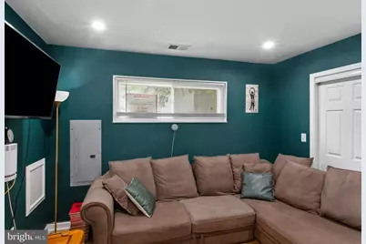 414 Carmody Hills Drive, Capitol Heights, MD 20743 - Photo 16