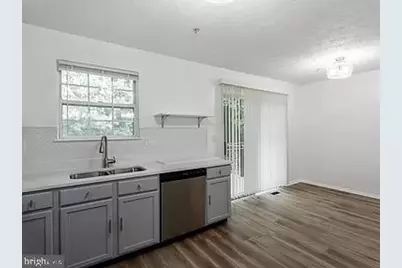 10400 Vista Gardens Drive, Bowie, MD 20720 - Photo 6