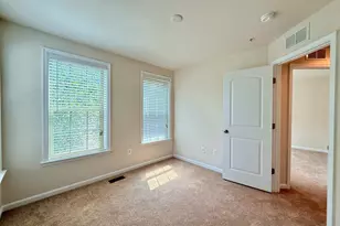 8912 Tower Pl, Lanham, MD 20706 - Photo 40