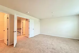 8912 Tower Pl, Lanham, MD 20706 - Photo 30