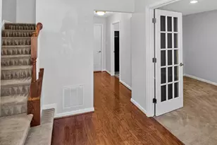 5363 S Center Dr, Greenbelt, MD 20770 - Photo 4