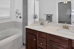 5363 S Center Dr, Greenbelt, MD 20770 - Photo 22