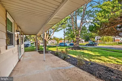 6204 Auth Road, Suitland, MD 20746 - Photo 2