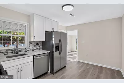 6204 Auth Road, Suitland, MD 20746 - Photo 6