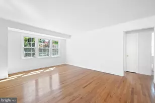4904 41st Pl, Hyattsville, MD 20781 - Photo 2