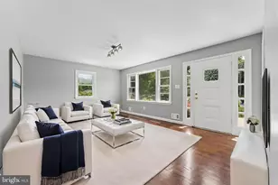 8816 Saunders Ln, Lanham, MD 20706 - Photo 2