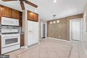 8816 Saunders Ln, Lanham, MD 20706 - Photo 14