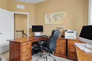 10010 Dorsey Ln, Lanham, MD 20706 - Photo 48
