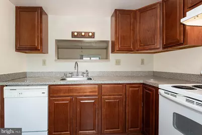 2406 Rosecroft Court, Oxon Hill, MD 20745 - Photo 6