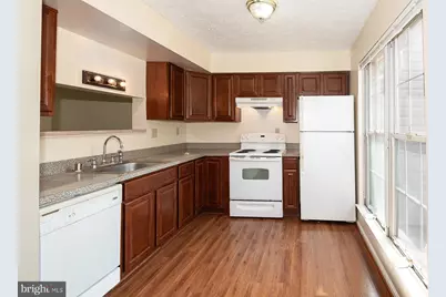 2406 Rosecroft Court, Oxon Hill, MD 20745 - Photo 4