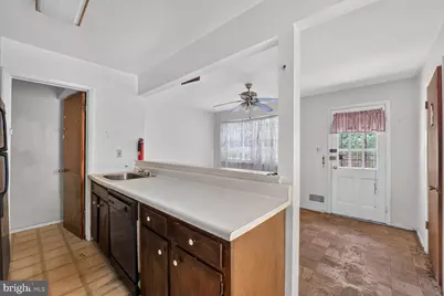 3731 Swann Road #8, Suitland, MD 20746 - Photo 6