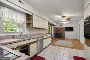 4000 Wakefield Ln, Bowie, MD 20715 - Photo 16