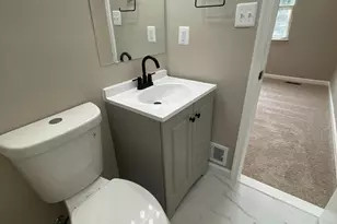 9015 Congress Pl, Landover, MD 20785 - Photo 8