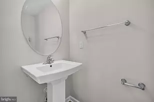1042 Highpoint Trl, Laurel, MD 20707 - Photo 12