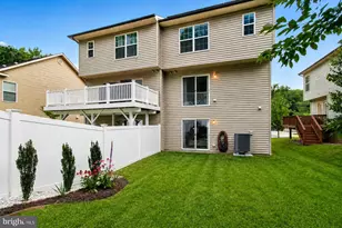 1052 Owens Rd, Oxon Hill, MD 20745 - Photo 2