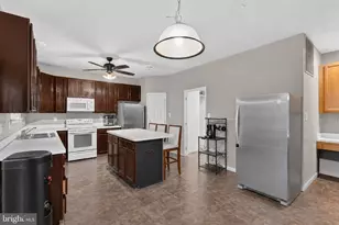 104 Bonhill Dr, Fort Washington, MD 20744 - Photo 2