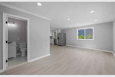 2502 Newglen Avenue, District Heights, MD 20747 - Photo 6