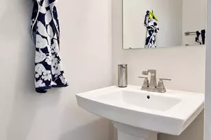 9008 Armstrong Ln, Upper Marlboro, MD 20772 - Photo 16