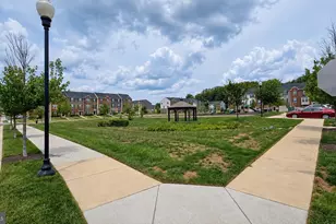 9008 Armstrong Ln, Upper Marlboro, MD 20772 - Photo 34