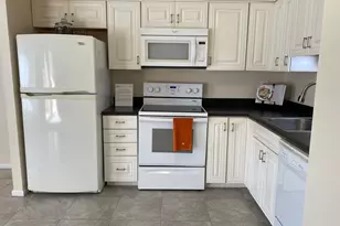 6924 Hanover Pkwy, Greenbelt, MD 20770 - Photo 8