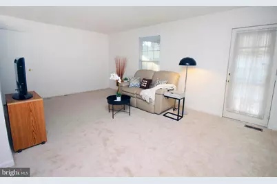 5932 Saint Moritz Drive, Temple Hills, MD 20748 - Photo 6