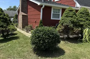 12504 Saber Ln, Bowie, MD 20715 - Photo 2