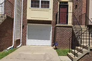 1824 Barrington Ct, Bowie, MD 20721 - Photo 2