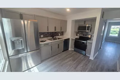 6325 Sunvalley, District Heights, MD 20747 - Photo 12