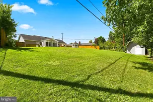 15746 Pointer Ridge Dr, Bowie, MD 20716 - Photo 30