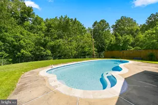 15746 Pointer Ridge Dr, Bowie, MD 20716 - Photo 28