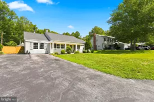 15746 Pointer Ridge Dr, Bowie, MD 20716 - Photo 34