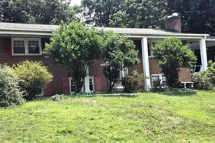 5026 Leland Dr, Oxon Hill, MD 20745 - Photo 1