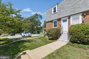 2752 Iverson St, Temple Hills, MD 20748 - Photo 2