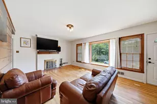 10500 Deakins Hall Dr, Adelphi, MD 20783 - Photo 8