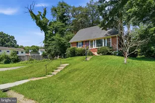 10500 Deakins Hall Dr, Adelphi, MD 20783 - Photo 4