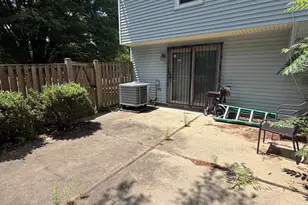 16301 Pewter Ln, Bowie, MD 20716 - Photo 2