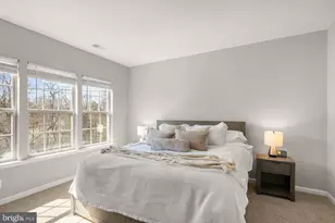 517 Overlook Park Dr, Oxon Hill, MD 20745 - Photo 16