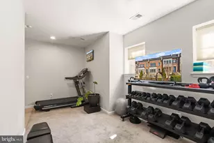 517 Overlook Park Dr, Oxon Hill, MD 20745 - Photo 40
