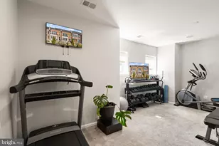 517 Overlook Park Dr, Oxon Hill, MD 20745 - Photo 38