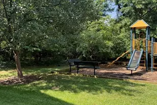 2805 Forest Run Dr, District Heights, MD 20747 - Photo 24