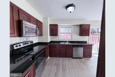 4054 Hanson Oaks Drive, Hyattsville, MD 20784 - Photo 10