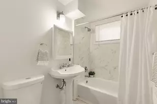 8513 Carrollton Pkwy, Hyattsville, MD 20784 - Photo 30