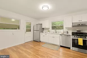 8513 Carrollton Pkwy, Hyattsville, MD 20784 - Photo 16
