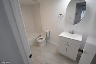8459 Greenbelt Rd, Greenbelt, MD 20770 - Photo 10